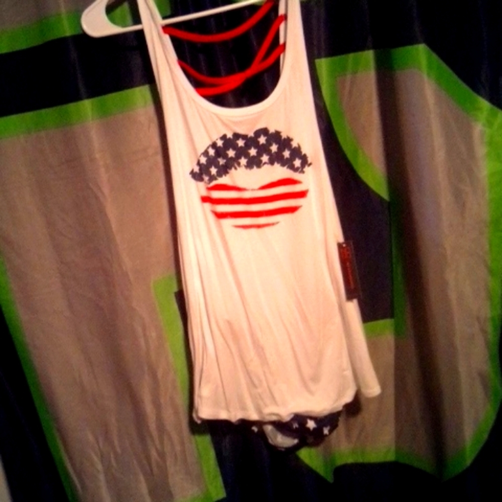 3x Tank top w/tube top included